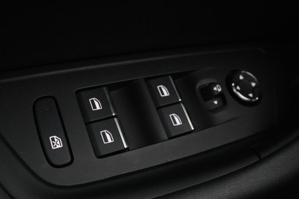 Peugeot 508 1.6 HYbrid Allure | Stoelverwarming | Trekhaak | Adaptive cruise | Half leder | Camera | Carplay | Navigatie | Climate control | PHEV