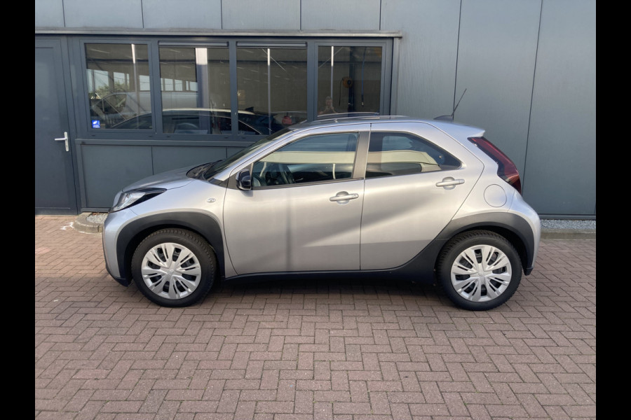 Toyota Aygo X 1.0 VVT-i Play 5-drs. CAMERA/CARPLAY/AIRCO/ADAPT.CRUISE