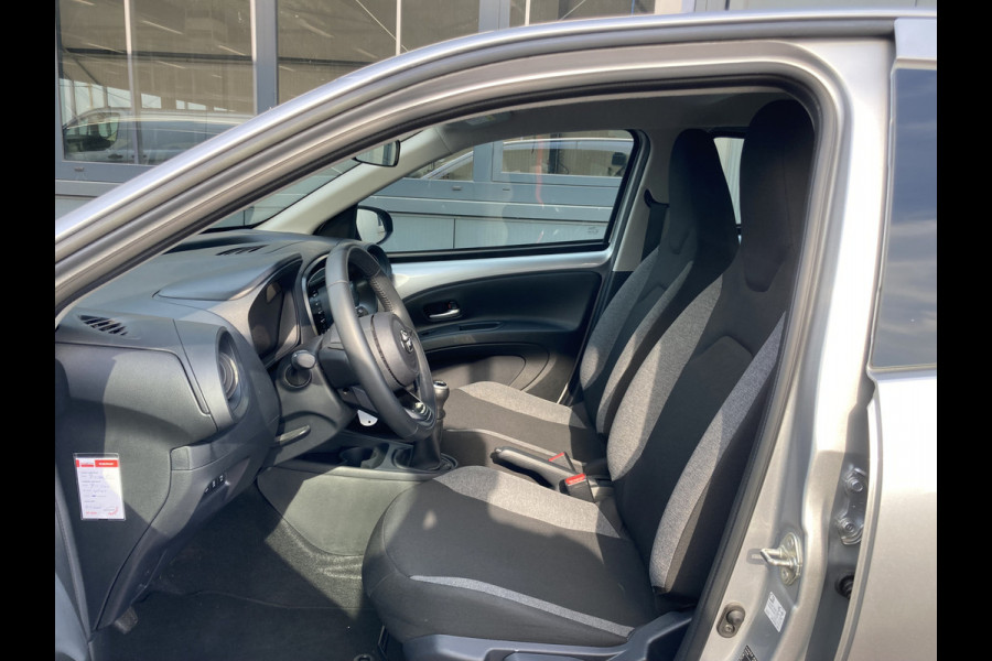 Toyota Aygo X 1.0 VVT-i Play 5-drs. CAMERA/CARPLAY/AIRCO/ADAPT.CRUISE