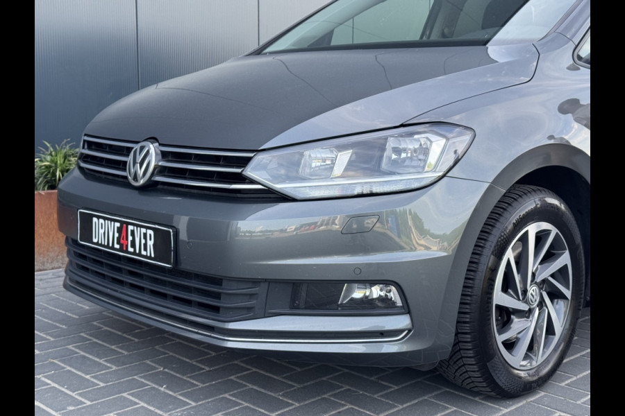 Volkswagen Touran 1.5 TSI Highline DSG TREKHAAK NAVI ACC ECC PDC LED APPLE CARPLAY