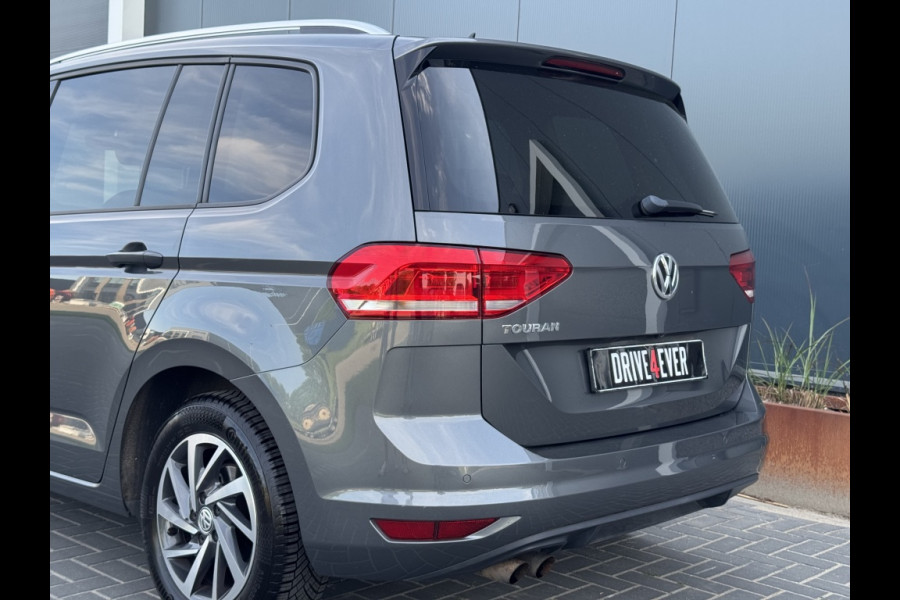 Volkswagen Touran 1.5 TSI Highline DSG TREKHAAK NAVI ACC ECC PDC LED APPLE CARPLAY