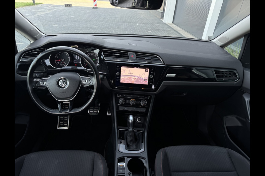 Volkswagen Touran 1.5 TSI Highline DSG TREKHAAK NAVI ACC ECC PDC LED APPLE CARPLAY