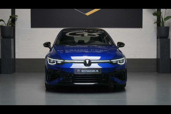 Volkswagen Golf VIII R 2.0 TSI 4M PERFORMANCE AKRAPOVIC-CAMERA-HARMAN KARDON-HUD-IQ LIGHT-KEYLESS-PANORAMA