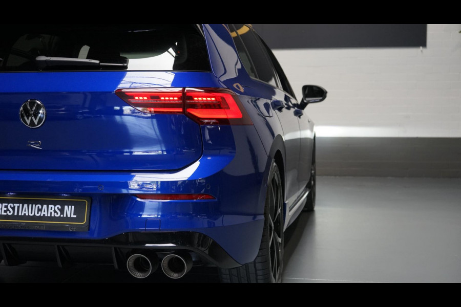 Volkswagen Golf VIII R 2.0 TSI 4M PERFORMANCE AKRAPOVIC-CAMERA-HARMAN KARDON-HUD-IQ LIGHT-KEYLESS-PANORAMA