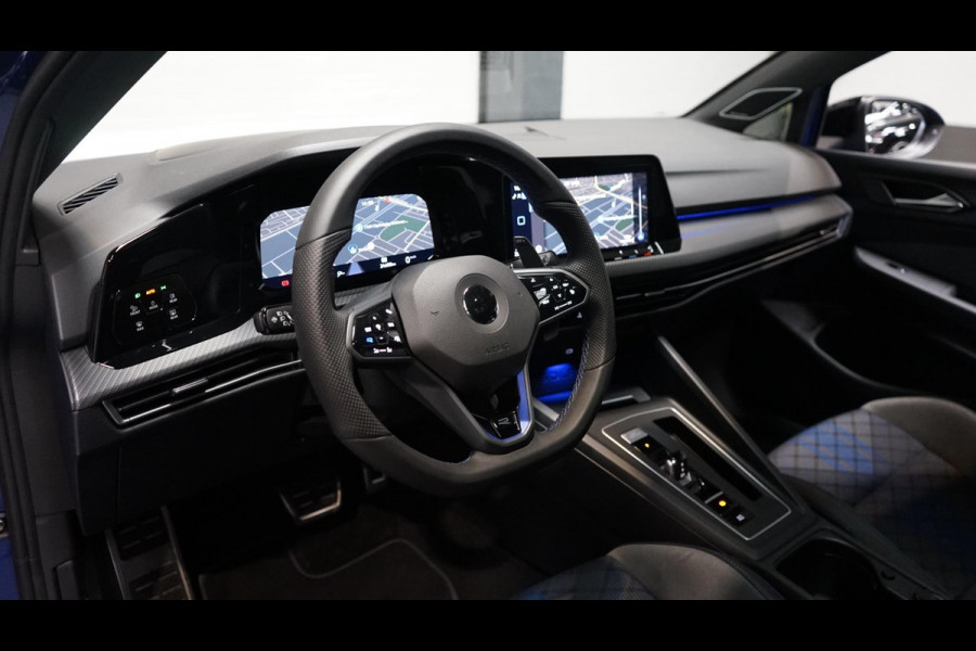 Volkswagen Golf VIII R 2.0 TSI 4M PERFORMANCE AKRAPOVIC-CAMERA-HARMAN KARDON-HUD-IQ LIGHT-KEYLESS-PANORAMA