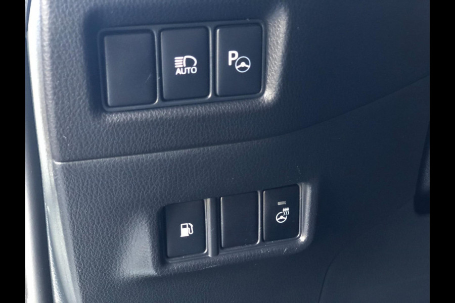Toyota C-HR 1.8 Hybrid Bi-Tone Plus | Navi, Camera, Stoel+Stuurverw., Climate, Cruise, Trekhaak afn. | Parelmoer | NAP |