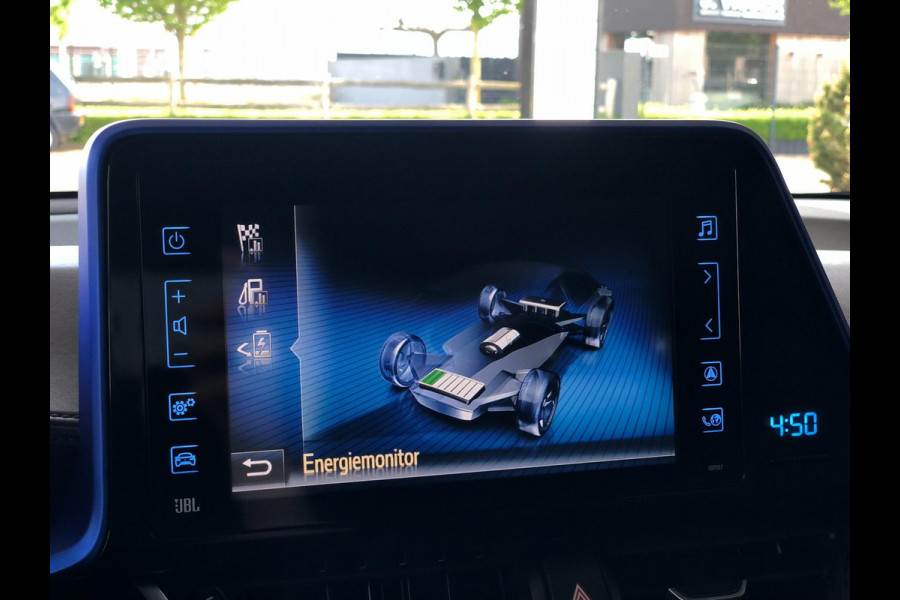 Toyota C-HR 1.8 Hybrid Bi-Tone Plus | Navi, Camera, Stoel+Stuurverw., Climate, Cruise, Trekhaak afn. | Parelmoer | NAP |