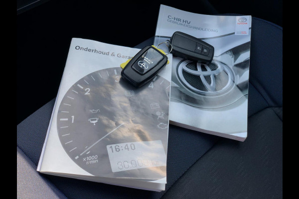 Toyota C-HR 1.8 Hybrid Bi-Tone Plus | Navi, Camera, Stoel+Stuurverw., Climate, Cruise, Trekhaak afn. | Parelmoer | NAP |