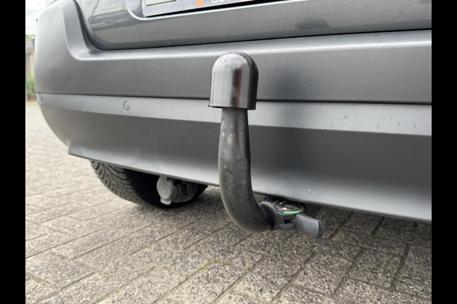 Citroën C3 1.2 PT 110 EAT6 Shine | Navi | Panoramadak | Trekhaak | Prijs is rijklaar