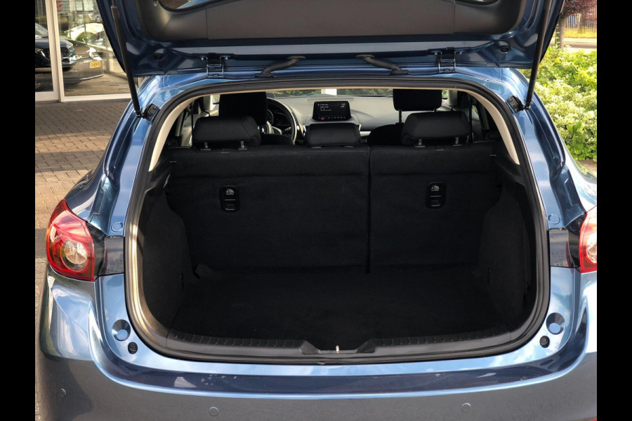 Mazda 3 2.0 SkyActiv-G 120 SkyLease GT | Head-Up, Navi, Camera, Stoel+Stuurverw., Climate | Dealeronderhouden | Eternal Blue |