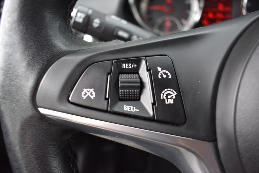 Opel ADAM 1.0 Turbo Rocks / Swing Top / Cruise Control / Clima / Bluetooth / Leder / Verw. stoelen + stuur