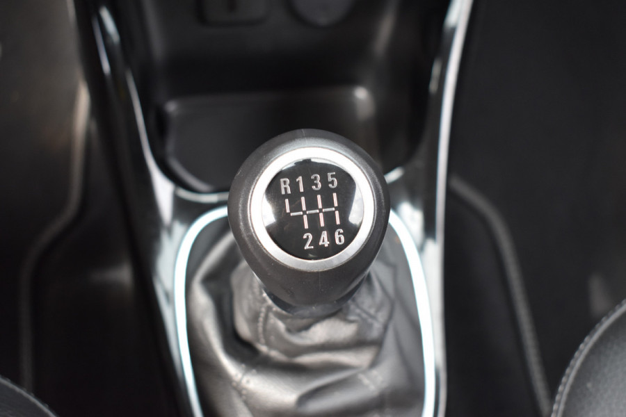 Opel ADAM 1.0 Turbo Rocks / Swing Top / Cruise Control / Clima / Bluetooth / Leder / Verw. stoelen + stuur