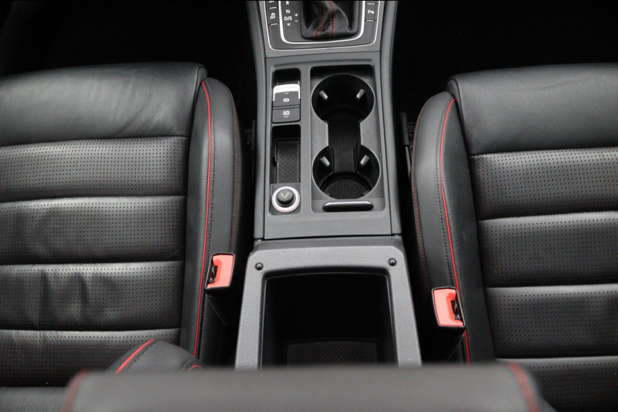 Volkswagen Golf 2.0TSI GTI Performance*245PK*PANO*LEER*ACC*LED*DCC