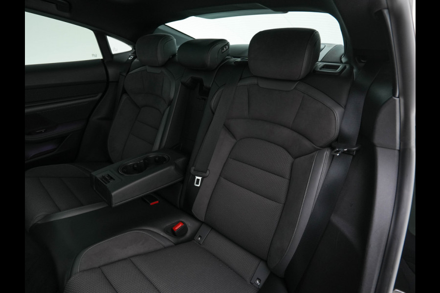 Porsche Taycan Performance 84 kWh [ 3-Fase ] Aut. *PANO | HEAT-PUMP | SPORT-CHRONO-PACK | LEATHER-MICROFIBRE | FULL-LED | MEMORY-PACK | BOSE-SOUND | AIR-SUSPENSION | BLINDSPOT | HEATED-SPORT-SEATS | CAMERA | DAB+ | ECC | PDC | 20''ALU*