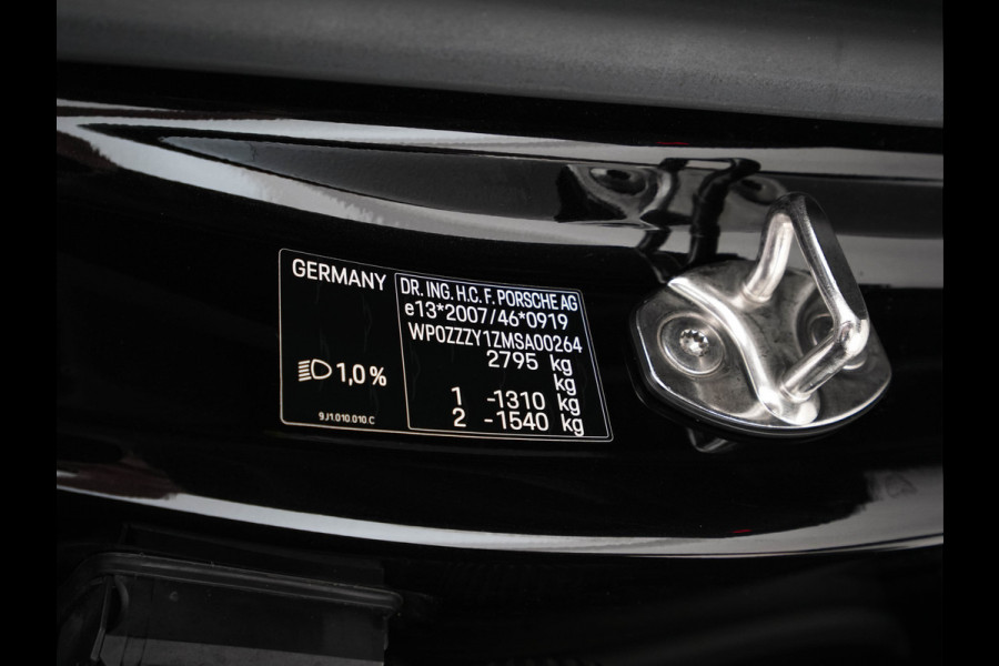 Porsche Taycan Performance 84 kWh [ 3-Fase ] Aut. *PANO | HEAT-PUMP | SPORT-CHRONO-PACK | LEATHER-MICROFIBRE | FULL-LED | MEMORY-PACK | BOSE-SOUND | AIR-SUSPENSION | BLINDSPOT | HEATED-SPORT-SEATS | CAMERA | DAB+ | ECC | PDC | 20''ALU*