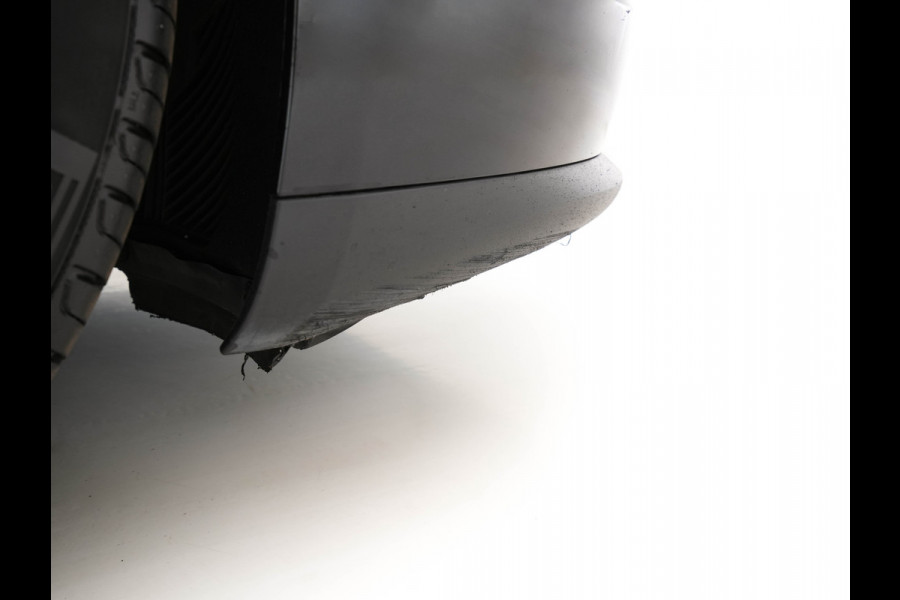 Porsche Taycan Performance 84 kWh [ 3-Fase ] Aut. *PANO | HEAT-PUMP | SPORT-CHRONO-PACK | LEATHER-MICROFIBRE | FULL-LED | MEMORY-PACK | BOSE-SOUND | AIR-SUSPENSION | BLINDSPOT | HEATED-SPORT-SEATS | CAMERA | DAB+ | ECC | PDC | 20''ALU*