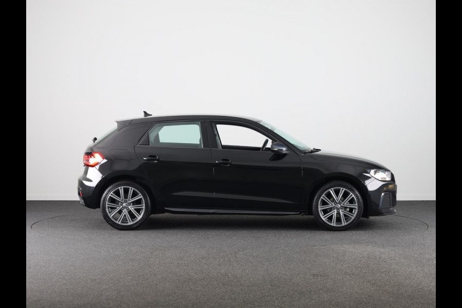 Audi A1 Sportback 25 TFSI epic 95pk | Navigatie | 17 inch Lichtmetalen velgen | Aplle Carplay/ Android Auto | Airconditioning