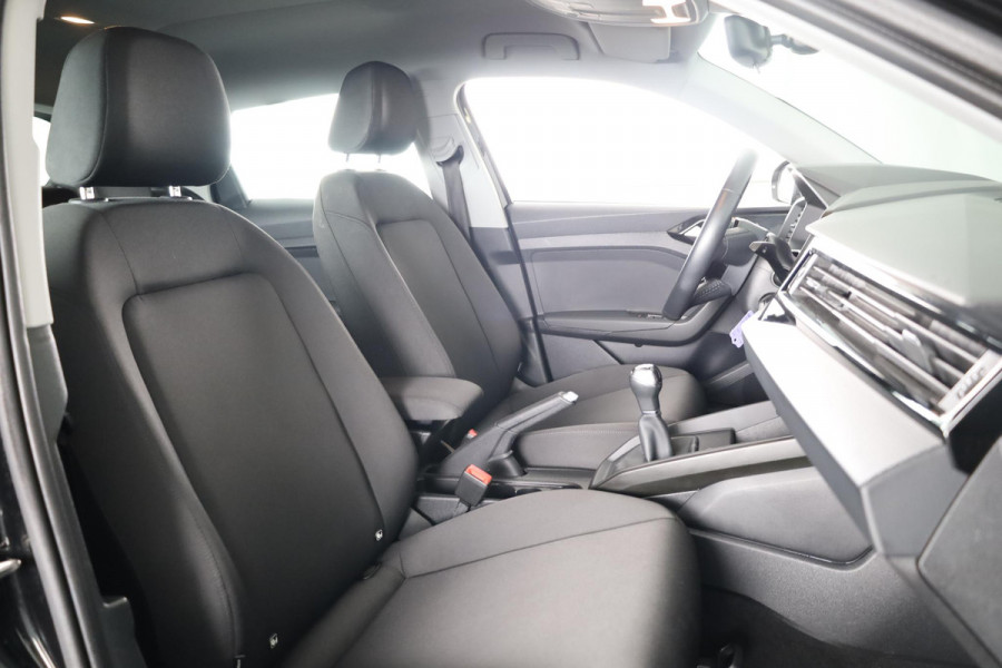 Audi A1 Sportback 25 TFSI epic 95pk | Navigatie | 17 inch Lichtmetalen velgen | Aplle Carplay/ Android Auto | Airconditioning