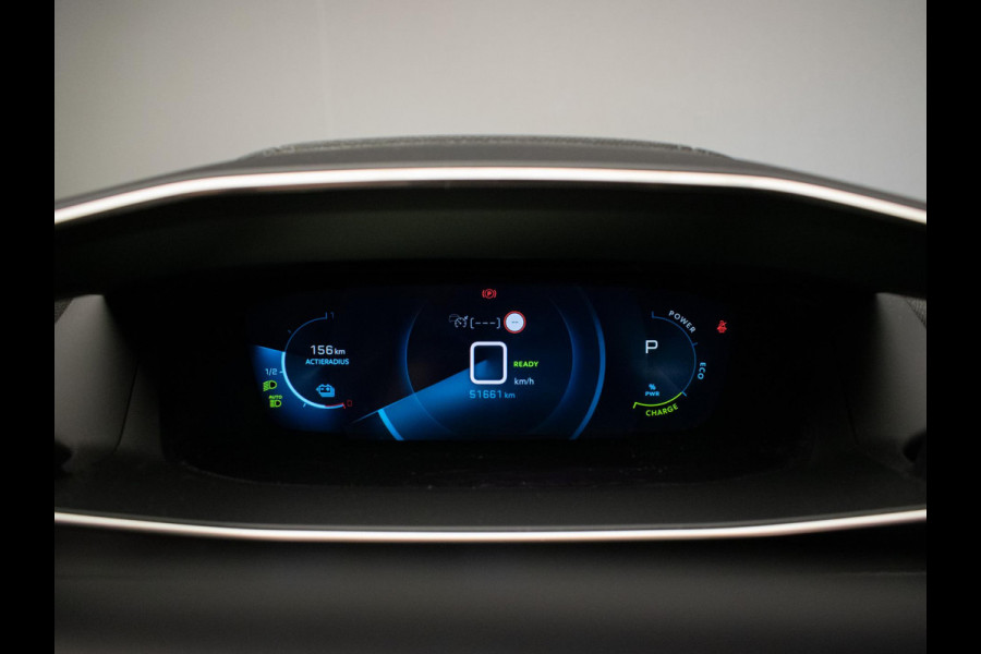 Peugeot e-208 EV GT 350 50 kWh Sport (APPLECARPLAY,NAVI,STOELVERWARMING,CRUISE,GETINT,CARBON,SPORTSTOELEN,CAMERA,SFEERVERLICHTING)