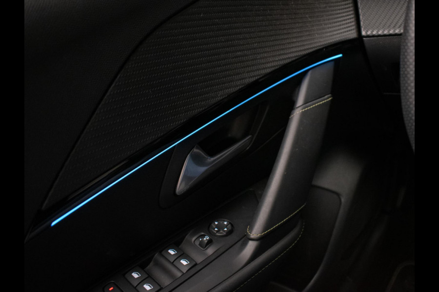 Peugeot e-208 EV GT 350 50 kWh Sport (APPLECARPLAY,NAVI,STOELVERWARMING,CRUISE,GETINT,CARBON,SPORTSTOELEN,CAMERA,SFEERVERLICHTING)