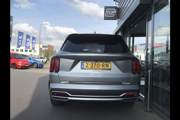 Kia Sorento 1.6 Plug-in Hybrid 4WD ExecutiveLine 7persoons Kia Sorento 1.6 T-GDI Plug-in Hybrid 4WD ComfortLine 5p.