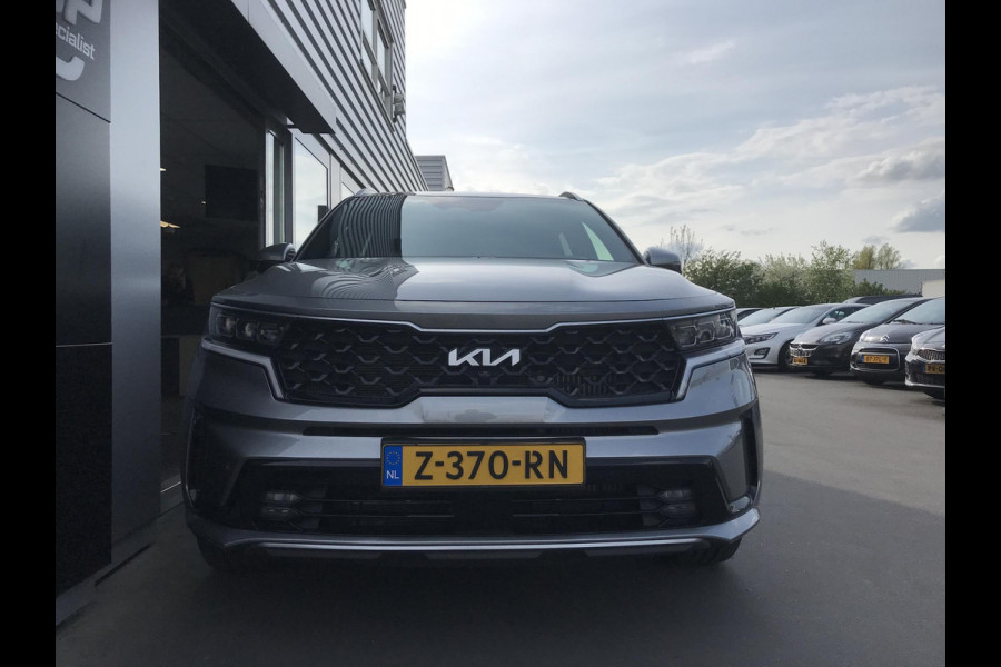 Kia Sorento 1.6 Plug-in Hybrid 4WD ExecutiveLine 7persoons Kia Sorento 1.6 T-GDI Plug-in Hybrid 4WD ComfortLine 5p.