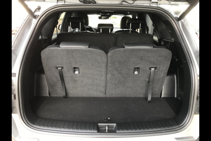 Kia Sorento 1.6 Plug-in Hybrid 4WD ExecutiveLine 7persoons Kia Sorento 1.6 T-GDI Plug-in Hybrid 4WD ComfortLine 5p.