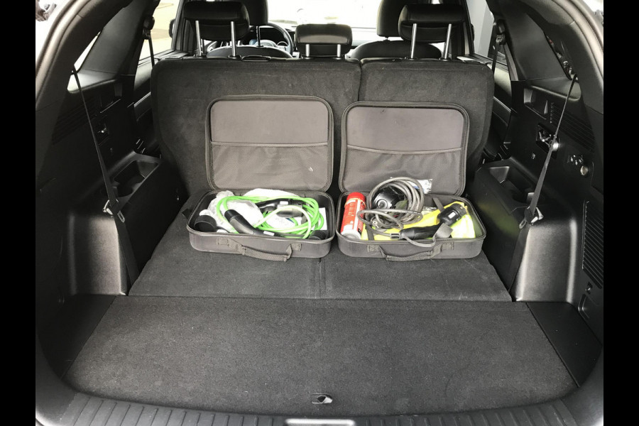 Kia Sorento 1.6 Plug-in Hybrid 4WD ExecutiveLine 7persoons Kia Sorento 1.6 T-GDI Plug-in Hybrid 4WD ComfortLine 5p.