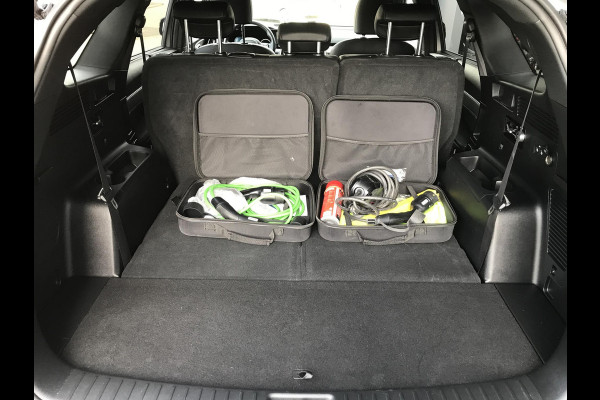 Kia Sorento 1.6 Plug-in Hybrid 4WD ExecutiveLine 7persoons Kia Sorento 1.6 T-GDI Plug-in Hybrid 4WD ComfortLine 5p.