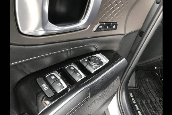 Kia Sorento 1.6 Plug-in Hybrid 4WD ExecutiveLine 7persoons Kia Sorento 1.6 T-GDI Plug-in Hybrid 4WD ComfortLine 5p.