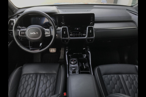 Kia Sorento 1.6 Plug-in Hybrid 4WD ExecutiveLine 7persoons Kia Sorento 1.6 T-GDI Plug-in Hybrid 4WD ComfortLine 5p.