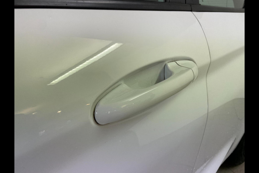 Ford Fiesta 1.1 AIRCO NAVI CRUISE BLUETOOTH ELEK RAMEN TREKHAAK CENT VERG 5DRDS ZEER NETTE AUTO