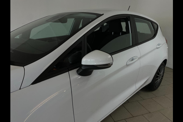Ford Fiesta 1.1 AIRCO NAVI CRUISE BLUETOOTH ELEK RAMEN TREKHAAK CENT VERG 5DRDS ZEER NETTE AUTO