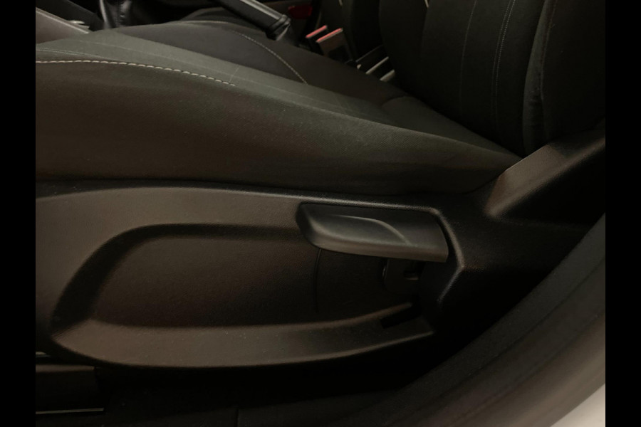 Ford Fiesta 1.1 AIRCO NAVI CRUISE BLUETOOTH ELEK RAMEN TREKHAAK CENT VERG 5DRDS ZEER NETTE AUTO