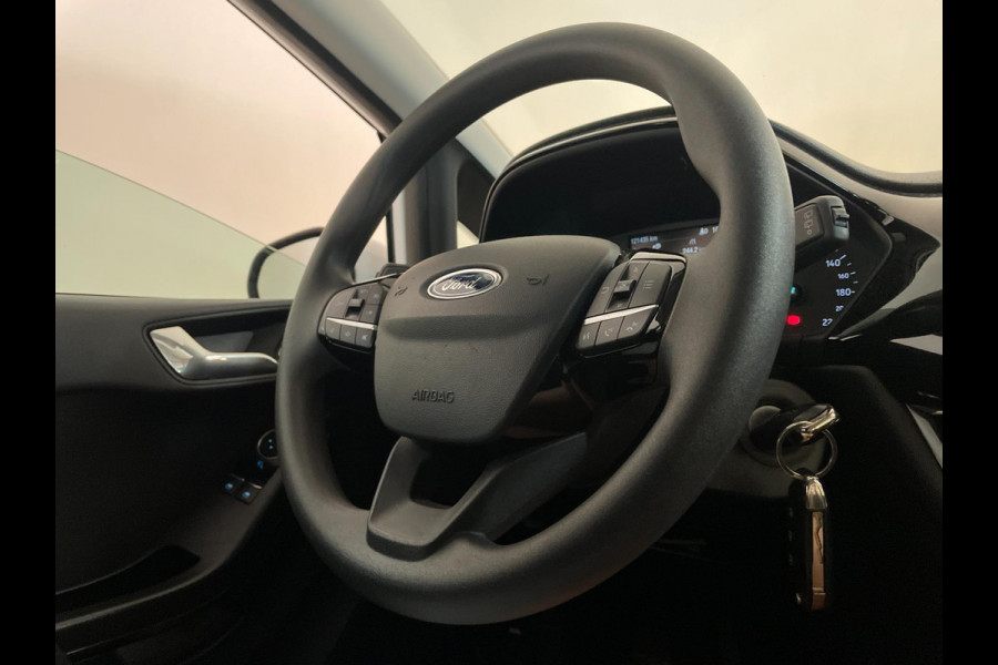 Ford Fiesta 1.1 AIRCO NAVI CRUISE BLUETOOTH ELEK RAMEN TREKHAAK CENT VERG 5DRDS ZEER NETTE AUTO