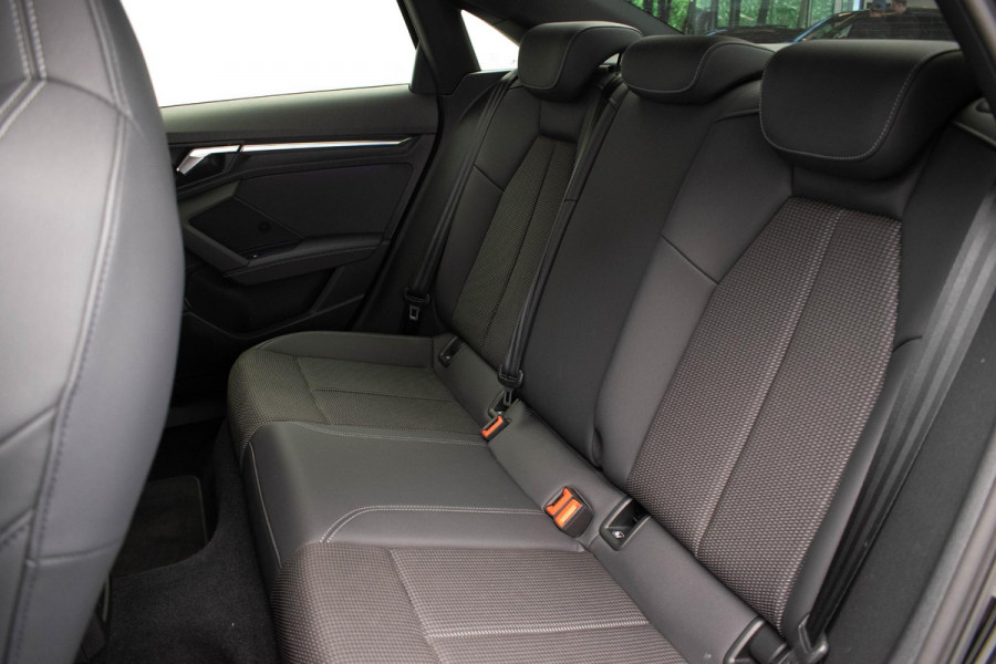 Audi A3 Limousine 35 TFSI edition one |Pano|Memory|Ambient|Adaptive|Carplay|Camera|