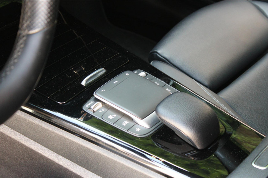 Mercedes-Benz CLA-Klasse Shooting Brake 250e PremiumPlus AMG-Line Panodak !!NIEUWBINNEN!!