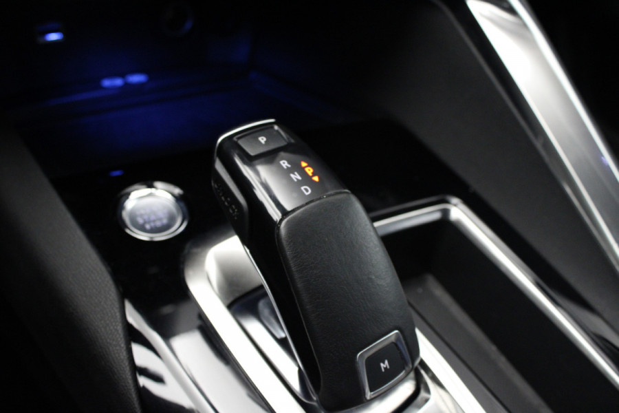 Peugeot 3008 1.2 PureTech Allure |Stoelverwarming|Camera|Navi|