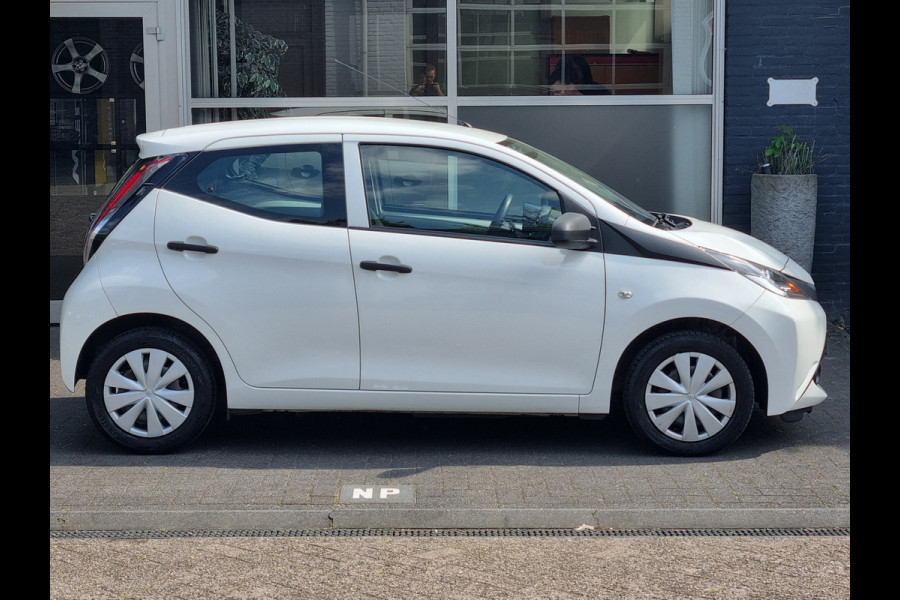 Toyota Aygo 1.0 VVT-i x-fun NAP / AIRCO /