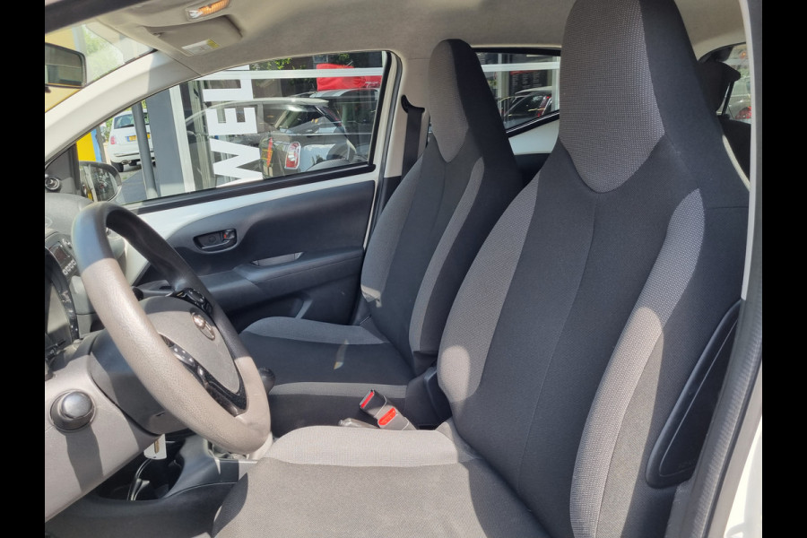 Toyota Aygo 1.0 VVT-i x-fun NAP / AIRCO /