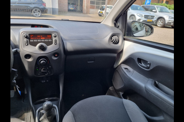 Toyota Aygo 1.0 VVT-i x-fun NAP / AIRCO /