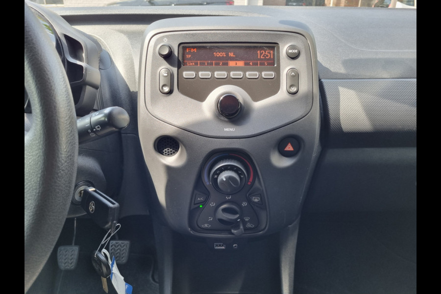 Toyota Aygo 1.0 VVT-i x-fun NAP / AIRCO /