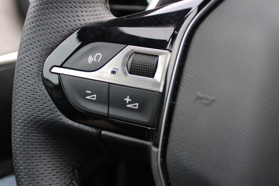 Peugeot 5008 1.2 PureTech GT | Black Pack | Adaptieve Cruise | 7-Persoons | Led | BLIS | Navigatie