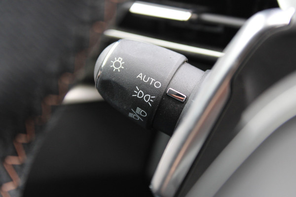 Peugeot 5008 1.2 PureTech GT | Black Pack | Adaptieve Cruise | 7-Persoons | Led | BLIS | Navigatie