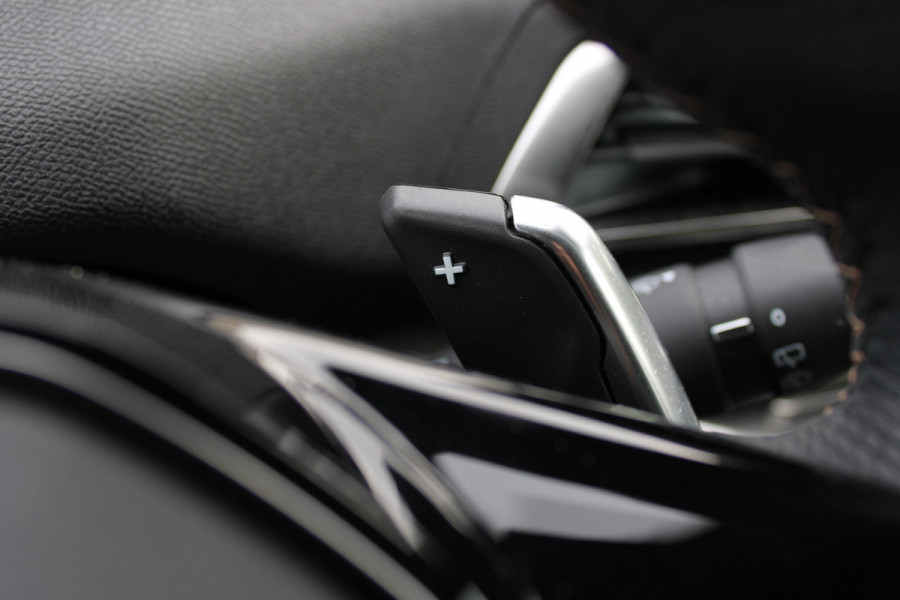 Peugeot 5008 1.2 PureTech GT | Black Pack | Adaptieve Cruise | 7-Persoons | Led | BLIS | Navigatie