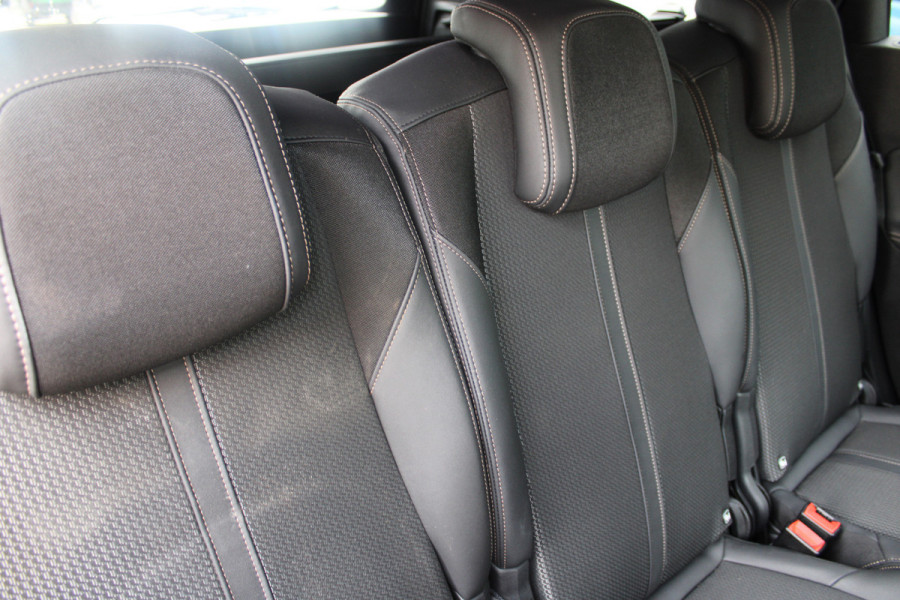 Peugeot 5008 1.2 PureTech GT | Black Pack | Adaptieve Cruise | 7-Persoons | Led | BLIS | Navigatie