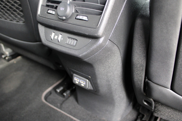 Peugeot 5008 1.2 PureTech GT | Black Pack | Adaptieve Cruise | 7-Persoons | Led | BLIS | Navigatie