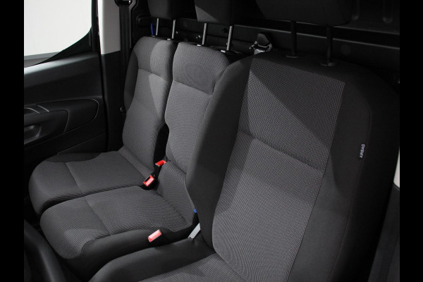 Opel Combo 1.5 BlueHDi 130 pk L2 Automaat Apple Carplay / Android Auto Navigatie Trekhaak Airco Camera Cruise Control Parkeersensoren V+A DAB