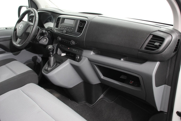 Toyota Proace Shuttle 1.5 D-4D 116pk Dynamic VP 9 persoons Trekhaak Airco Cruise Control Bluetooth Getinte ramen