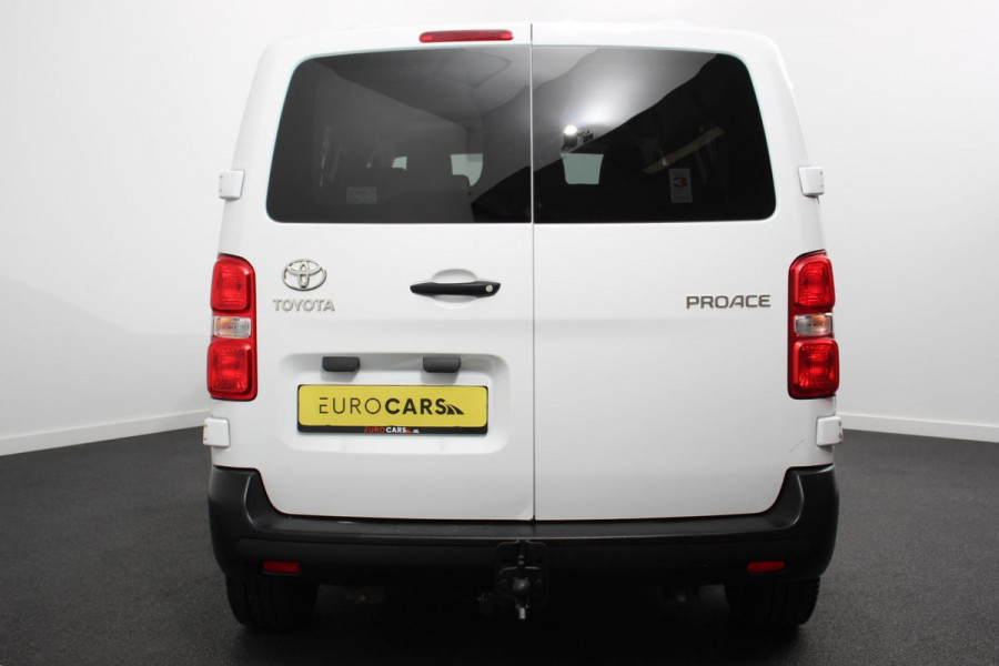 Toyota Proace Shuttle 1.5 D-4D 116pk Dynamic VP 9 persoons Trekhaak Airco Cruise Control Bluetooth Getinte ramen
